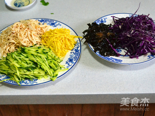 The Refreshing Taste in Midsummer—chicken Noodles recipe