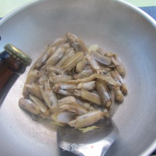 Stir-fried Razor Clams recipe