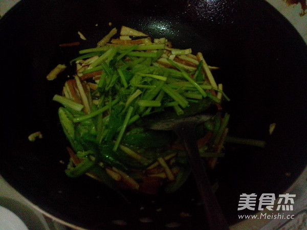 Celery Chili Stir-fried Tofu recipe