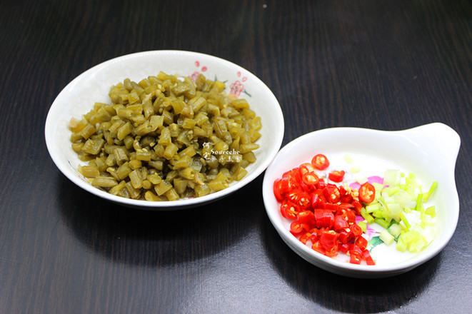 Stir-fried Minced Pork with Capers recipe