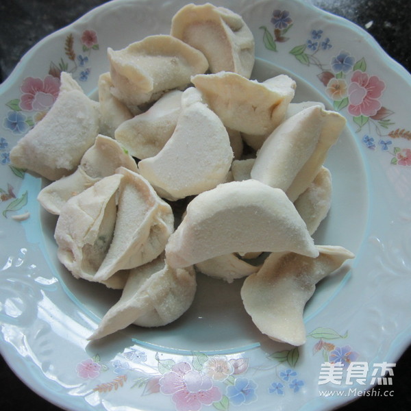 Fried Dumplings in A Ceramic Pan recipe