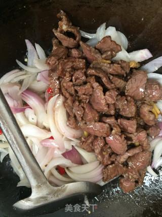 Fried Beef with Onion recipe