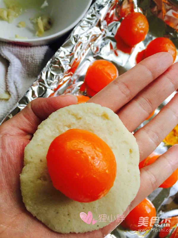 Mooncakes with Egg Yolk and Lotus Seed Paste recipe