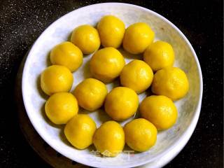 Coconut and Pumpkin Glutinous Rice Dumplings (another Method) recipe