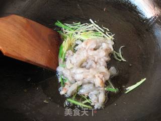 Stir-fried Shredded Shrimp with Leek recipe