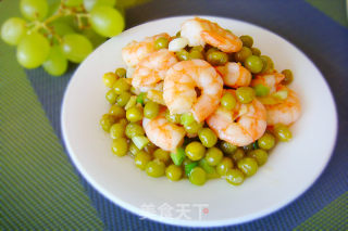 Fried Shrimp with Peas recipe