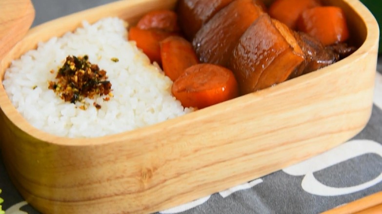 Braised Pork with Carrots recipe