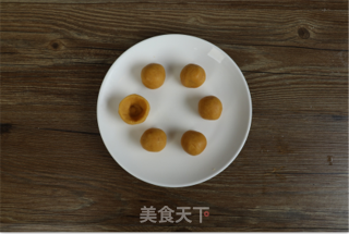 New Mid-autumn Festival ~ Custard Liuxin Mooncake recipe