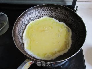 Scrambled Eggs with Chopped Pepper and Loofah recipe