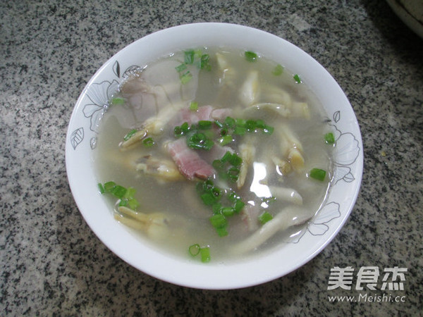 Bacon Xiuzhen Mushroom Clam Soup recipe