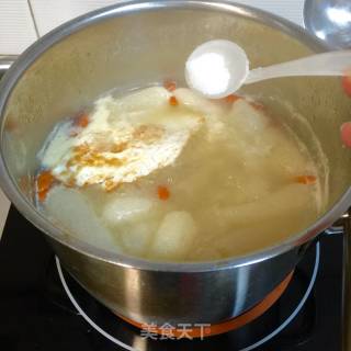 Bamboo Fungus and Egg Lean Pork Soup recipe