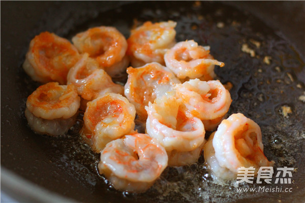 Stir-fried Shrimp Balls with Asparagus recipe