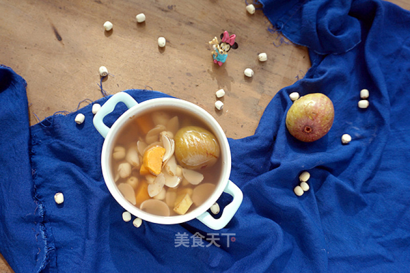 Figs, Lotus Seeds and Lily Syrup