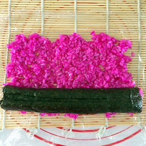 Qiao Ma's Homemade Dragon Fruit Sushi recipe