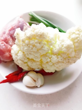Cauliflower Stir-fried Pork recipe