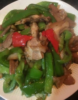 Stir-fried Pork Head with Green Pepper recipe