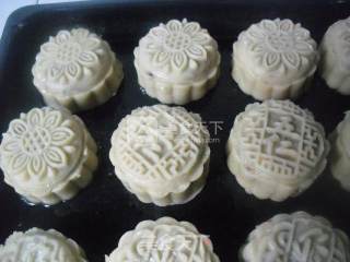 Five Kernel Moon Cakes recipe