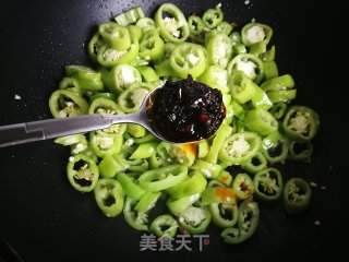 Stir-fried Green Peppers with Tempeh recipe