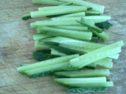 Potato Flour Mixed with Cucumber recipe