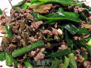 Stir-fried Beef with Leek recipe