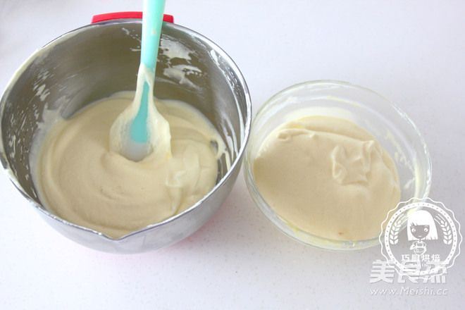 Two-color Cake Roll recipe