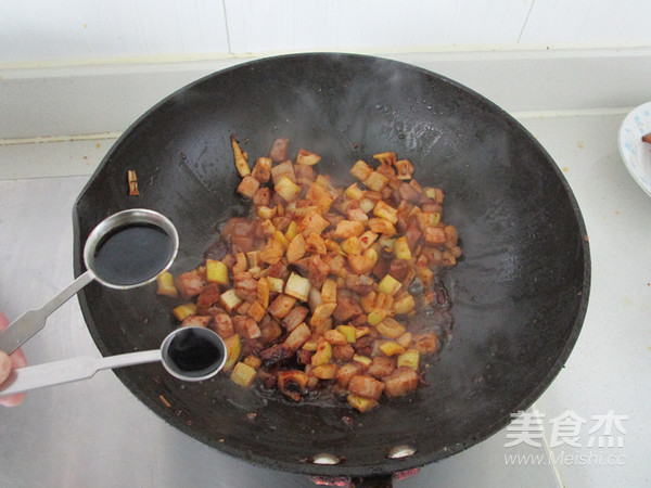 Fried Pork with Bamboo Shoots and Sauce recipe