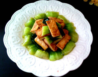 Stir-fried Tofu with Greens recipe