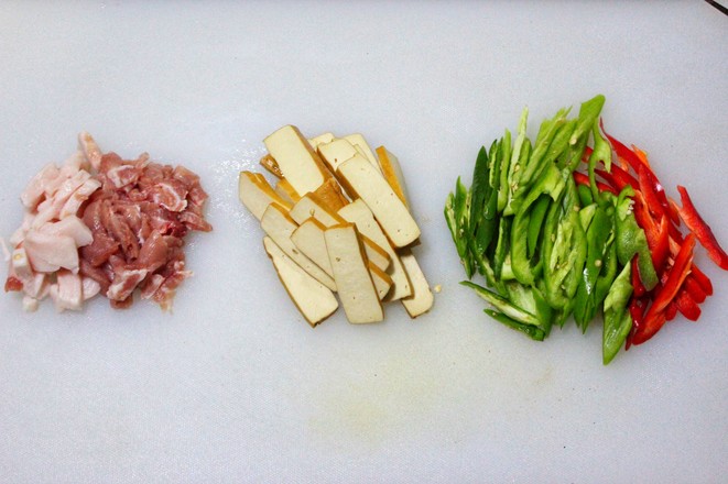 Stir-fried Pork with Wind Blown Dry recipe