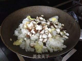 Fried Rice with Mushroom Sauce recipe