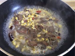 Beef with Yellow Sprouts and Bean Sprouts recipe