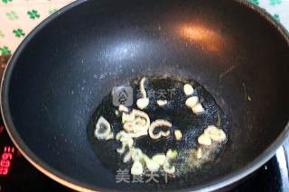 Stir-fried Red Mushrooms with Mixed Vegetables recipe