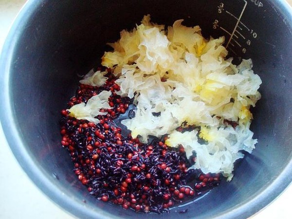Red Bean Purple Glutinous Rice Tremella Congee recipe