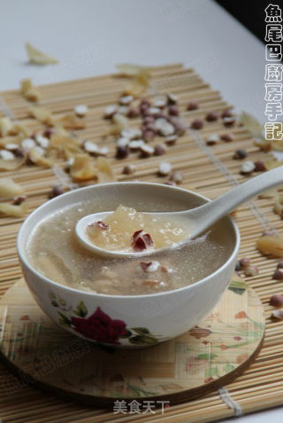In Spring, that Nourishing and Calcium-supplementing Soup---keel Bone and Snow Ear Soup recipe