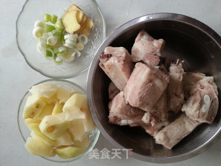 Stewed Pork Ribs with Potatoes recipe