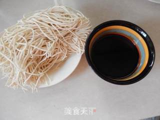 Open Onion Oil Noodles recipe