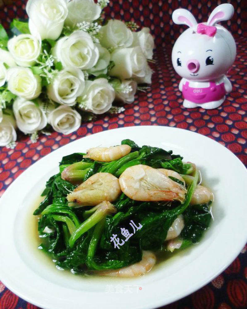 Stir-fried Jiangbai Shrimp with Spinach recipe