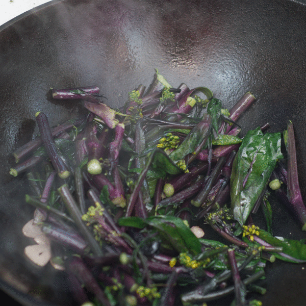 Garlic Red Cabbage Moss recipe