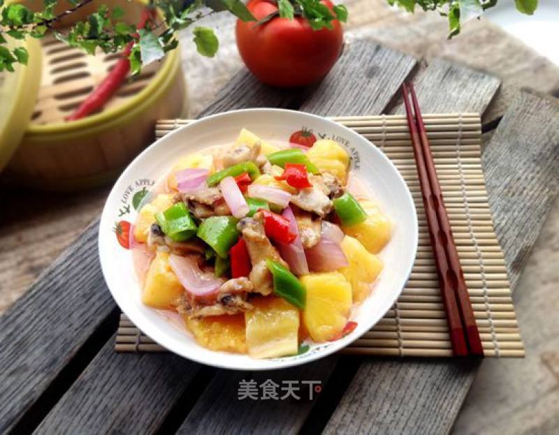 Sweet and Sour Love-----pineapple Stir-fried Chicken recipe