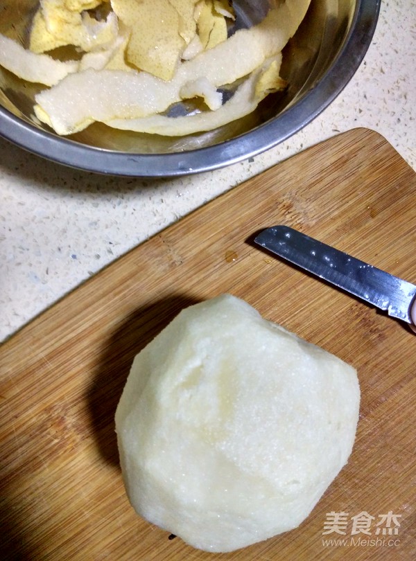 Steamed Sydney Pear with Rock Sugar and Wolfberry recipe