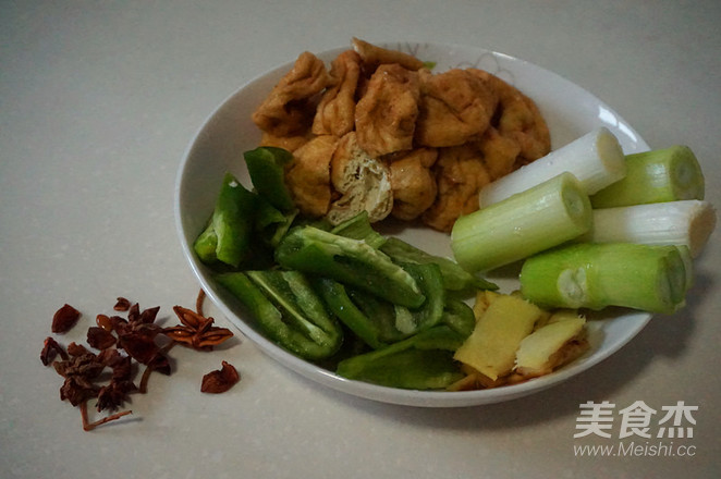 Braised Pork Balls with Oily Tofu recipe