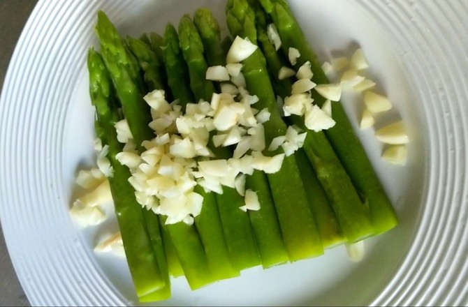 Garlic Oil Drizzled Asparagus recipe