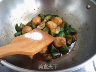 Braised Loofah Cuttlefish Balls recipe