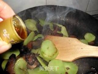 Stir-fried Bacon with Lettuce recipe