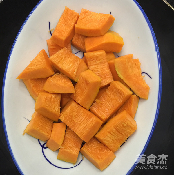 Pumpkin Pie with Bean Paste recipe