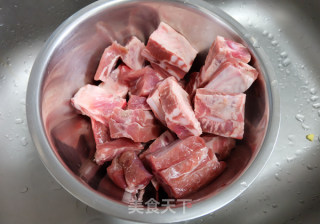 #trust之美#lotus Root and Carrots Stewed Pork Ribs recipe
