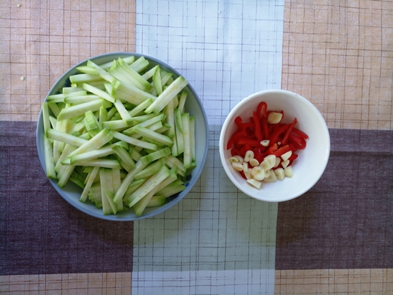 Stir-fried Shredded Zucchini recipe