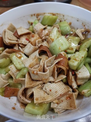 Smoked Dried Tofu Mixed with Cucumber recipe