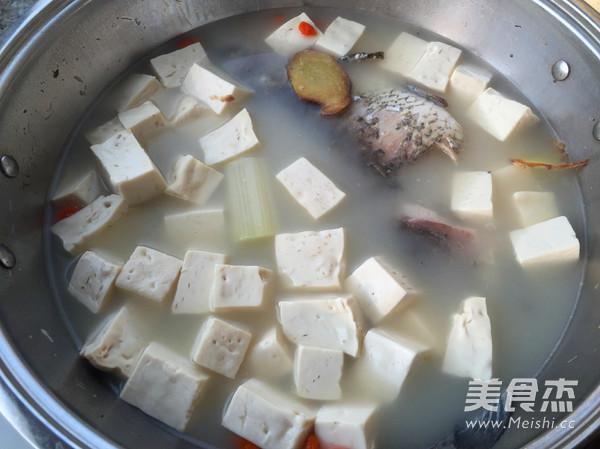 Crucian Tofu Soup recipe