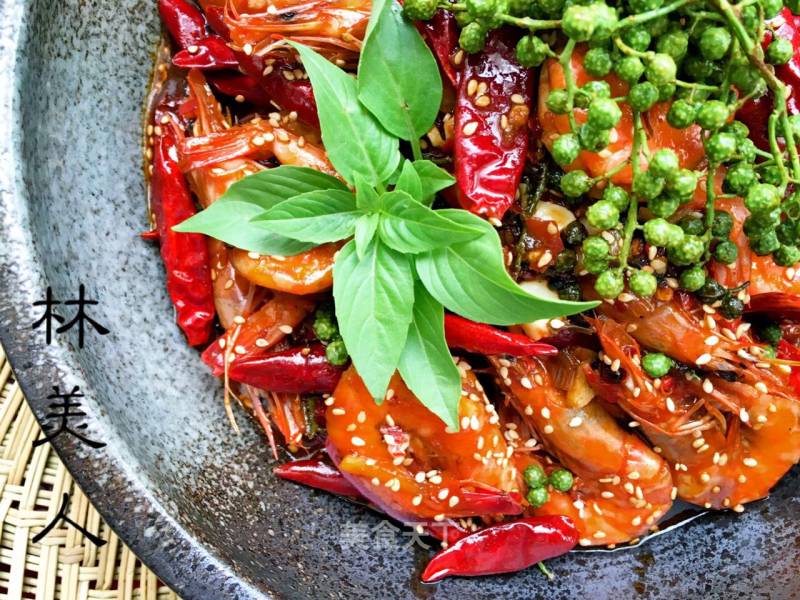 Spicy Shrimp Boiled in Wine recipe