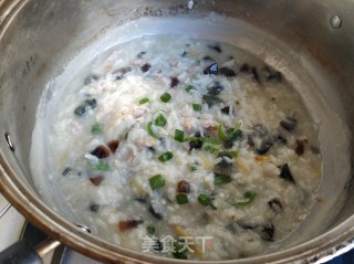 Congee with Preserved Egg and Lean Meat recipe